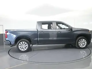 Chevrolet Silverado 1500 Limited 2022 4x4 Custom 4dr Crew Cab 5.8 ft. SB