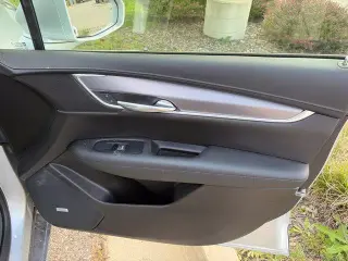 Cadillac XT5 2019 4x4 Lujo 4dr SUV