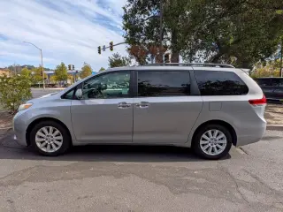 2011 Toyota Sienna
