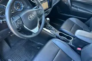 Toyota Corolla 2017 SE 4dr Sedán CVT