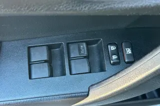 Toyota Corolla 2017 SE 4dr Sedán CVT