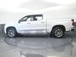 Chevrolet Silverado 1500 2023 4x2 High Country 4dr Crew Cab 5.8 ft. SB