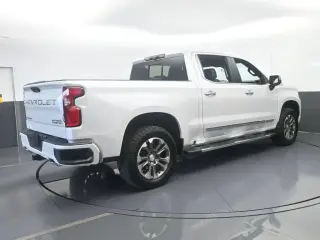 Chevrolet Silverado 1500 2023 4x2 High Country 4dr Crew Cab 5.8 ft. SB