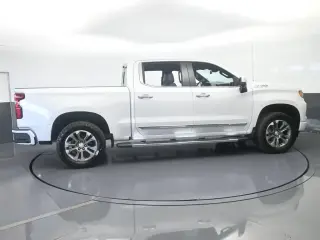 Chevrolet Silverado 1500 2023 4x2 High Country 4dr Crew Cab 5.8 ft. SB