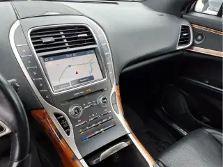 Lincoln Nautilus 2020 Reserve 4dr SUV