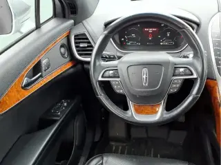 Lincoln Nautilus 2020 Reserve 4dr SUV