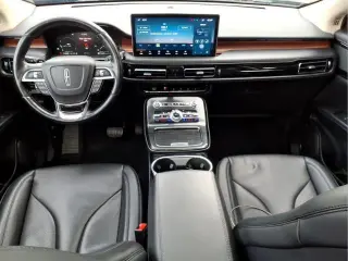 Lincoln Nautilus 2023 AWD Reserve 4dr SUV