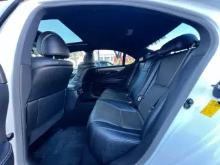 2013 Lexus LS