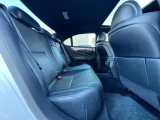2013 Lexus LS