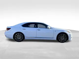2013 Lexus LS