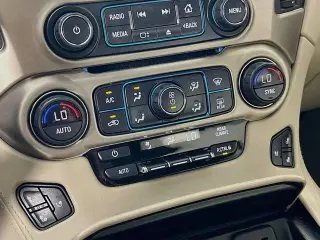 GMC Yukon 2020 4x4 Denali SUV de 4 puertas
