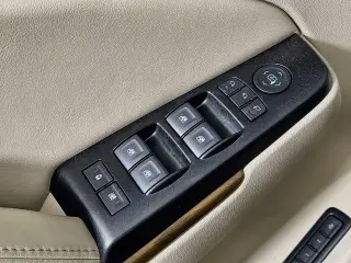 GMC Yukon 2020 4x4 Denali SUV de 4 puertas