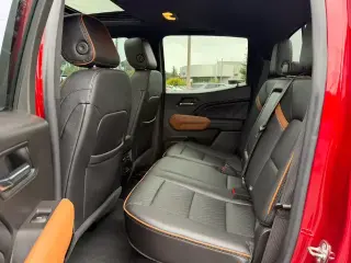 GMC Canyon 2023 4x4 AT4 4dr Crew Cab 5 ft. SB