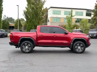 GMC Canyon 2023 4x4 AT4 4dr Crew Cab 5 ft. SB