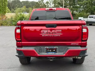 GMC Canyon 2023 4x4 AT4 4dr Crew Cab 5 ft. SB
