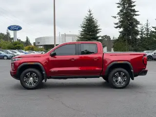 GMC Canyon 2023 4x4 AT4 4dr Crew Cab 5 ft. SB