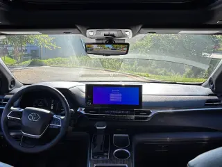 2025 Toyota Sienna