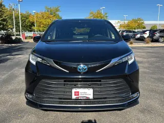 2025 Toyota Sienna