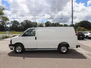 GMC Savana 2025 2500 3dr Cargo Van