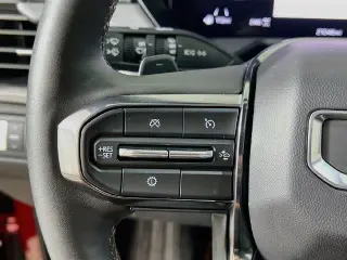 GMC Acadia 2024 4x4 AT4 4dr SUV