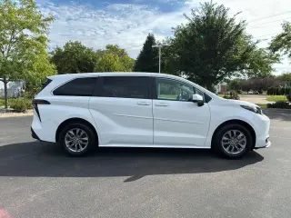 2024 Toyota Sienna