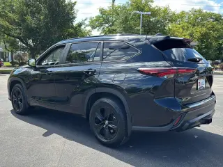 2025 Toyota Highlander Hybrid