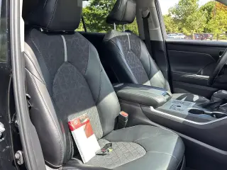 2025 Toyota Highlander Hybrid