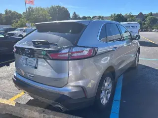 Ford Edge 2022 AWD Titanium 4dr Crossover