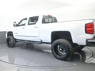 Chevrolet Silverado 2500HD 2018 4x4 LTZ 4dr Crew Cab SB