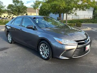 2017 Toyota Camry Hybrid