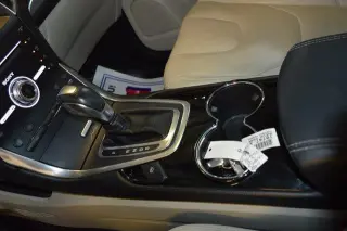 Ford Edge 2017 AWD Titanium 4dr Crossover
