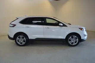 Ford Edge 2017 AWD Titanium 4dr Crossover