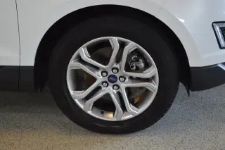 Ford Edge 2017 AWD Titanium 4dr Crossover