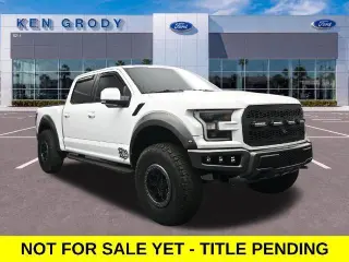 Ford F-150 2017 4x4 Raptor 4dr SuperCrew 5.5 ft. SB