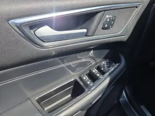 Ford Edge 2018 Titanium 4dr Crossover