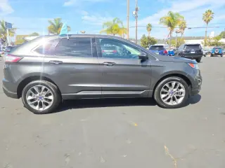 Ford Edge 2018 Titanium 4dr Crossover