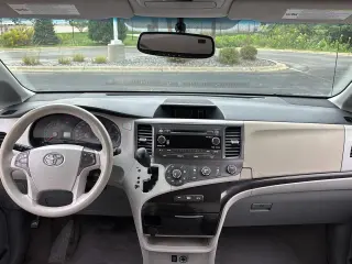 2011 Toyota Sienna