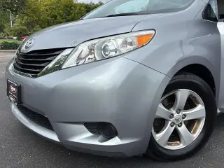 2011 Toyota Sienna