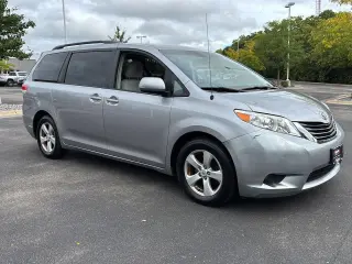 2011 Toyota Sienna