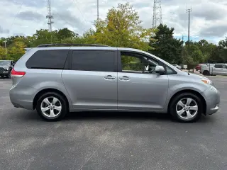 2011 Toyota Sienna