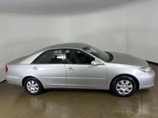 2004 Toyota Camry