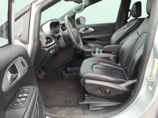 Chrysler Pacifica 2023 Touring L 4dr Mini-Van