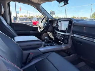 Ford F-150 2022 4x4 Lariat 4dr SuperCrew 6.5 ft. SB