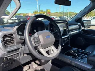 Ford F-150 2022 4x4 Lariat 4dr SuperCrew 6.5 ft. SB