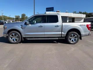 Ford F-150 2022 4x4 Lariat 4dr SuperCrew 6.5 ft. SB