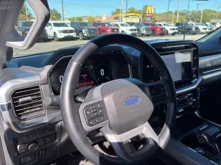 Ford F-150 2022 4x4 Lariat 4dr SuperCrew 6.5 ft. SB