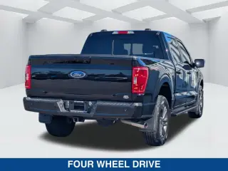 Ford F-150 2023 4x4 XLT 4dr SuperCrew con cabina de 5.5 m.