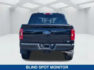 Ford F-150 2023 4x4 XLT 4dr SuperCrew con cabina de 5.5 m.