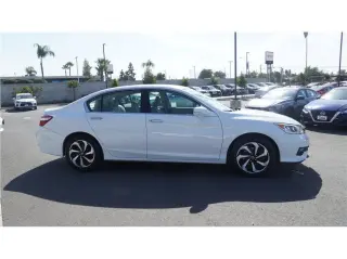 2017 Honda Accord Sedan