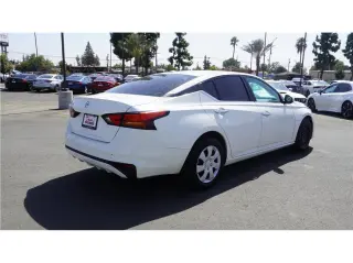 2020 Nissan Altima